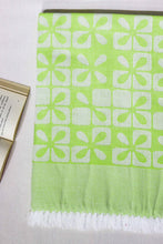 Load image into Gallery viewer, Blankets - Radiant blooms