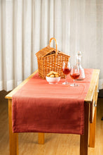 Load image into Gallery viewer, Table Runner - Sintillastore