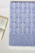 Load image into Gallery viewer, Blankets - Strata style