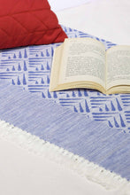 Load image into Gallery viewer, Blankets - Strata style