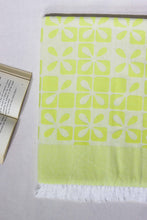 Load image into Gallery viewer, Blankets - Radiant blooms