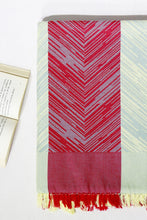 Load image into Gallery viewer, Blankets - Squiggle